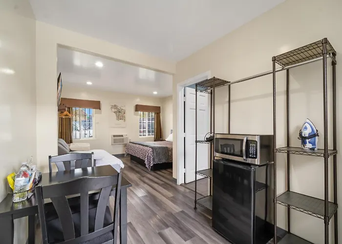 24 Hours Motel Los Angeles